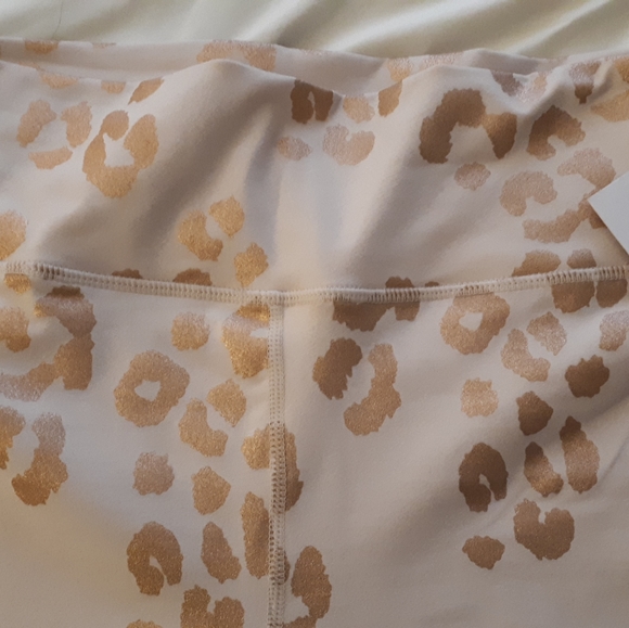 Spiritual Gangster Lux Cheetah Leggings L NWT - Picture 2 of 7